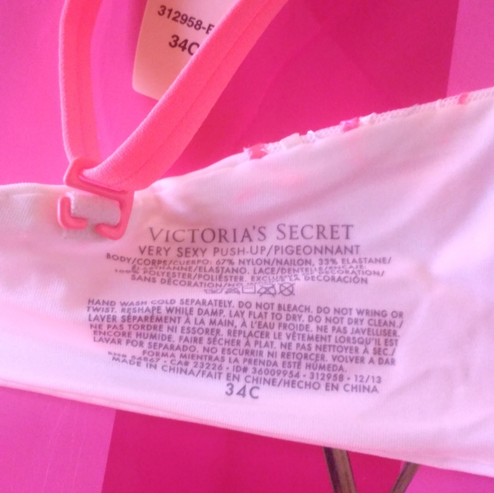 Victoria's Secret Stunning/Elegant Bra And Pantie Set! Panties-small Bra-34C - Picture 8 of 14